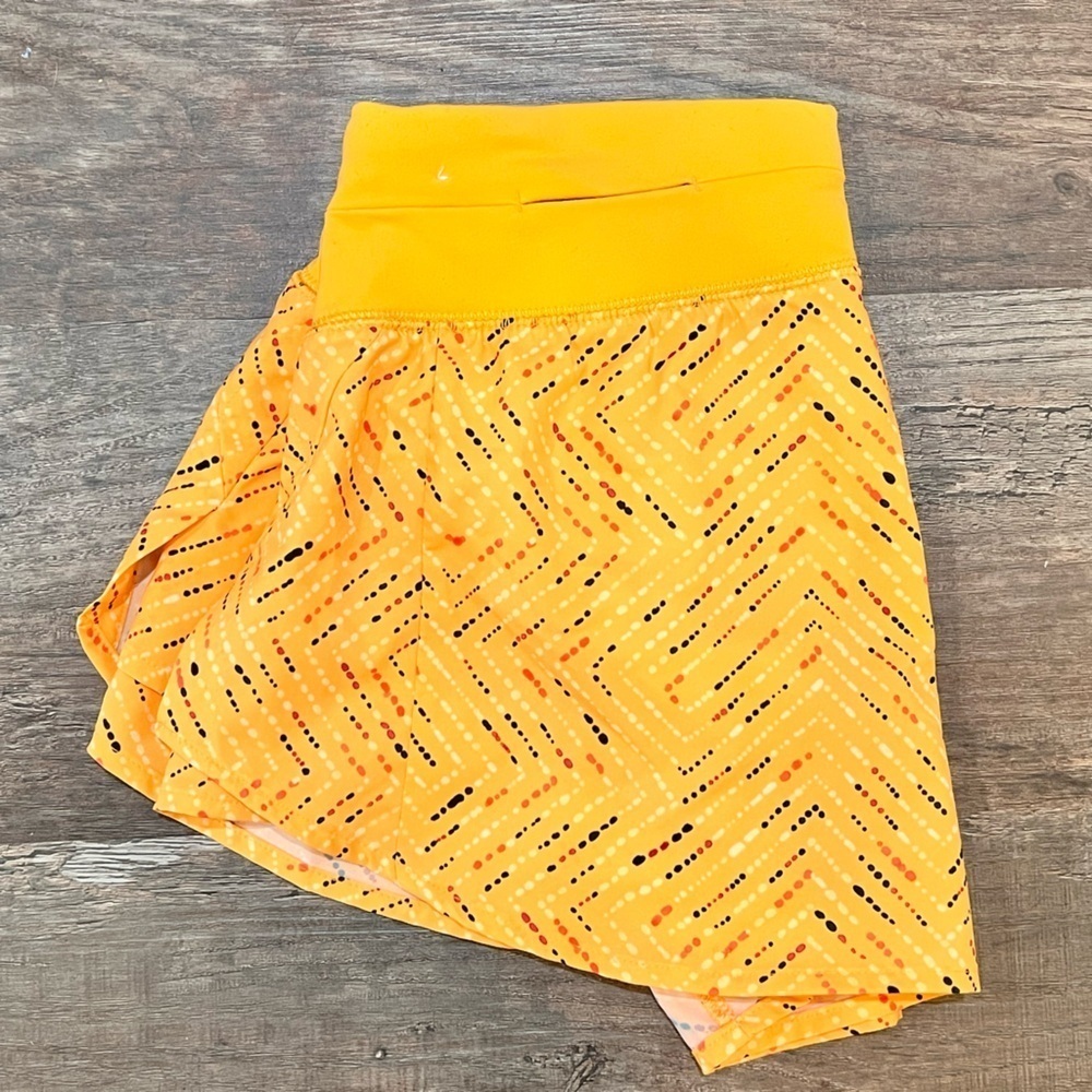 FINAL PRICE CALIA Yellow Orange Printed Kick It Up Shorts Activewear Shorts - Picture 10 of 11